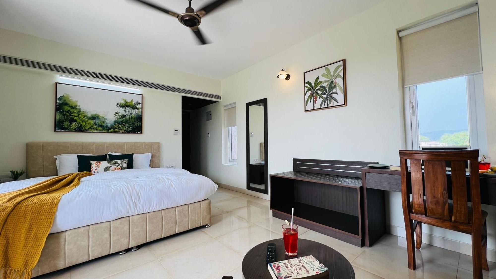 Bluo Amani Vagator - Boutique Hotel Goa Anjuna Exteriör bild