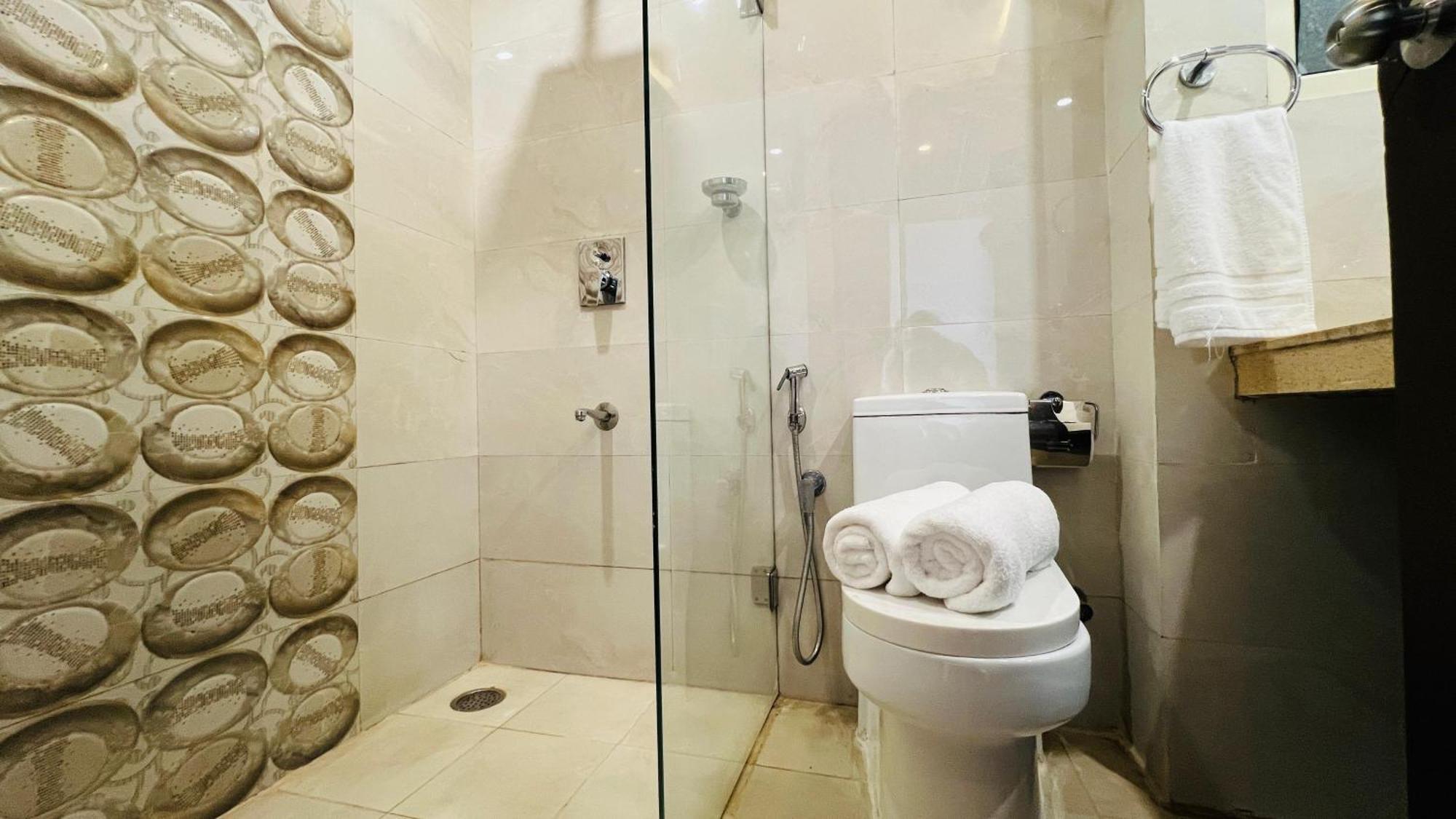 Bluo Amani Vagator - Boutique Hotel Goa Anjuna Rum bild