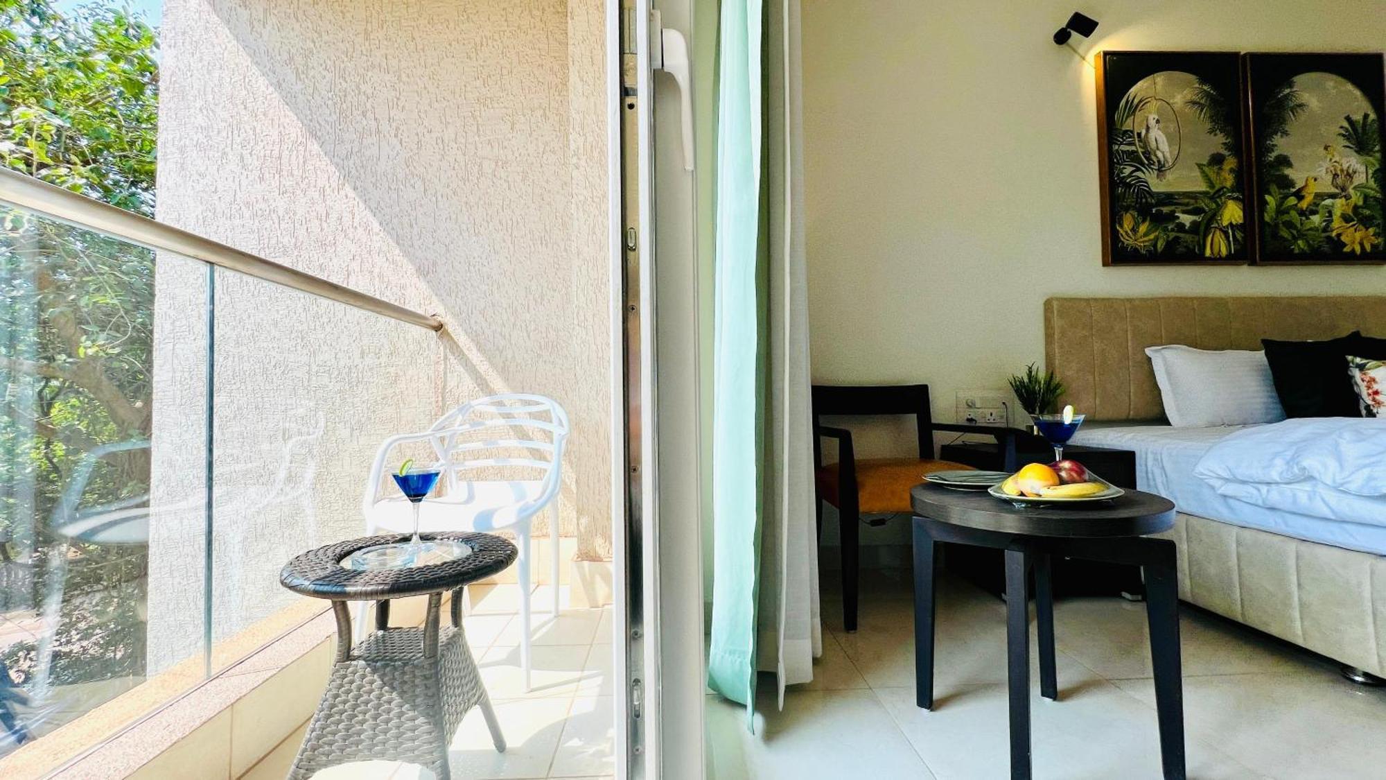Bluo Amani Vagator - Boutique Hotel Goa Anjuna Exteriör bild
