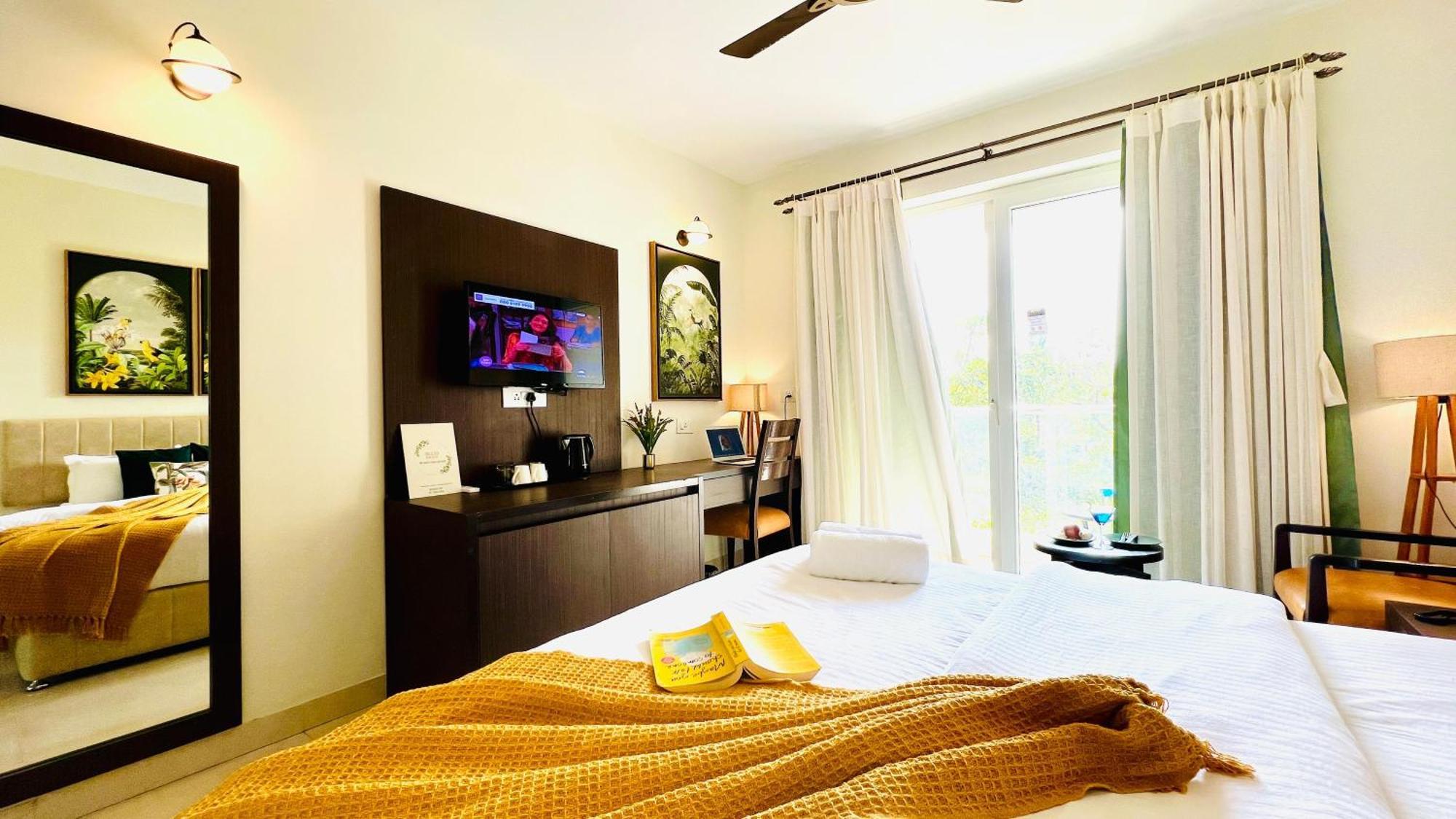 Bluo Amani Vagator - Boutique Hotel Goa Anjuna Exteriör bild